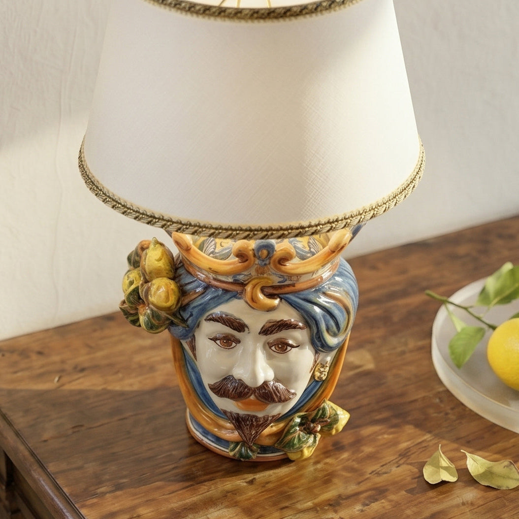 Lume a Testa con Limoni h 55 cm (ceramica h 25 cm, Paralume in Tessuto Ø 35 cm) — Maschio Bianco, Blu e Arancio