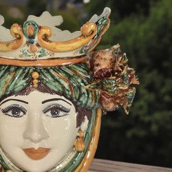 Ceramic Head with pomegranate h 25 green/orange female  - 2