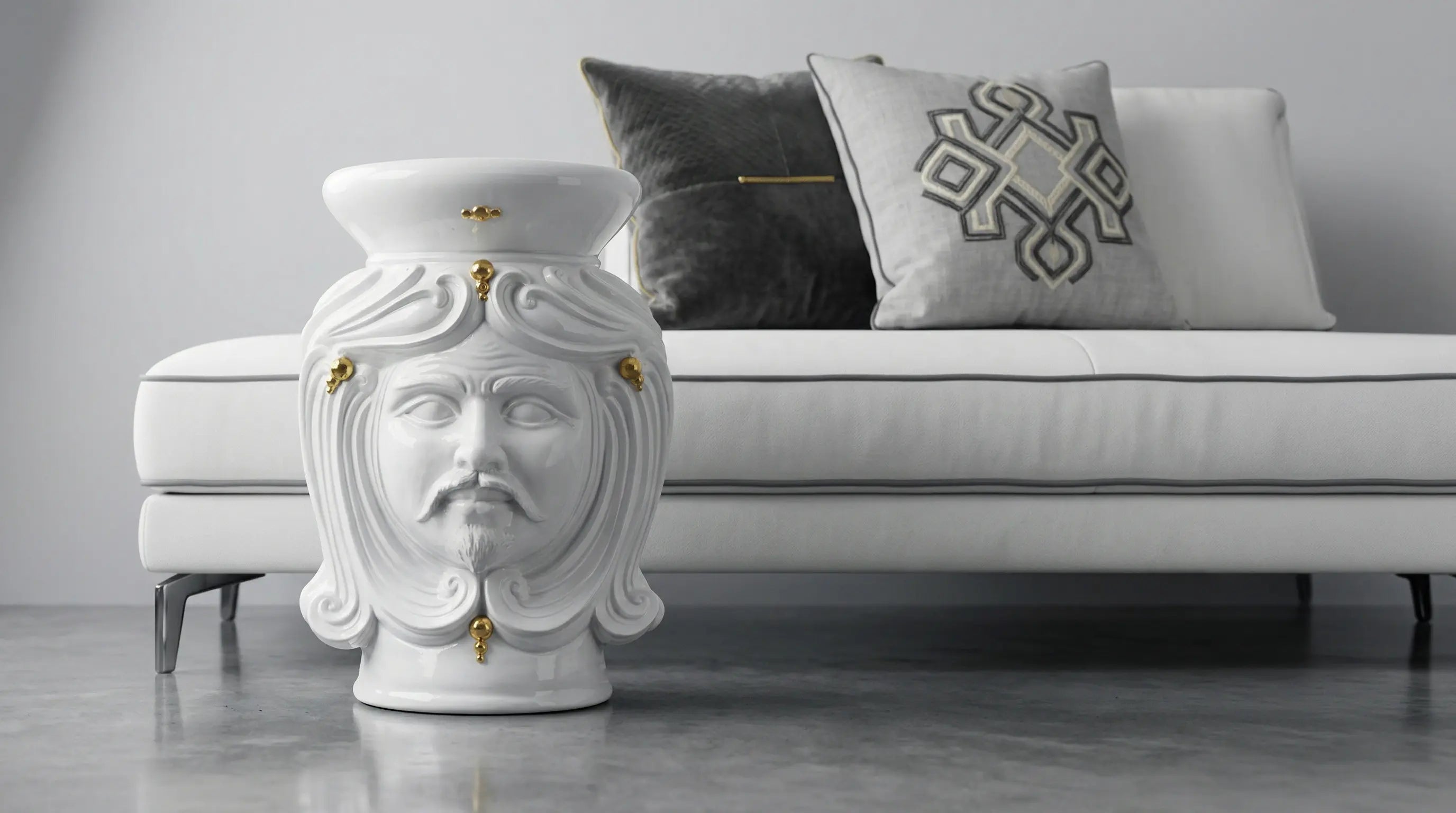 Linea White Line - Moorish Head