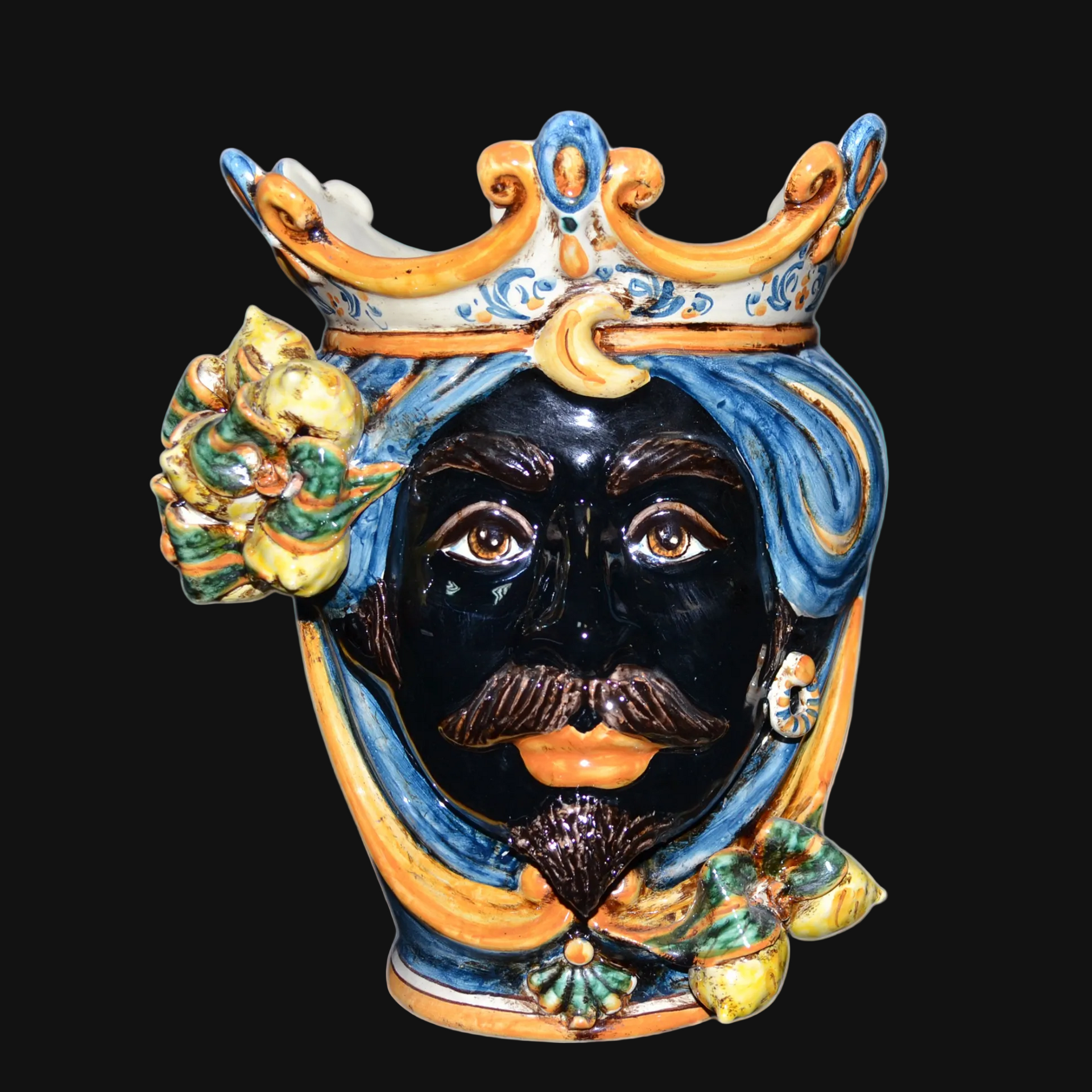 testa-h-25-cm-limoni-blu-e-arancio-maschio-moro-ceramiche-di-caltagirone-sofia-3_x1920_036b02be-50c6-4e85-a261-2d6f596f5b68 - Moorish Head
