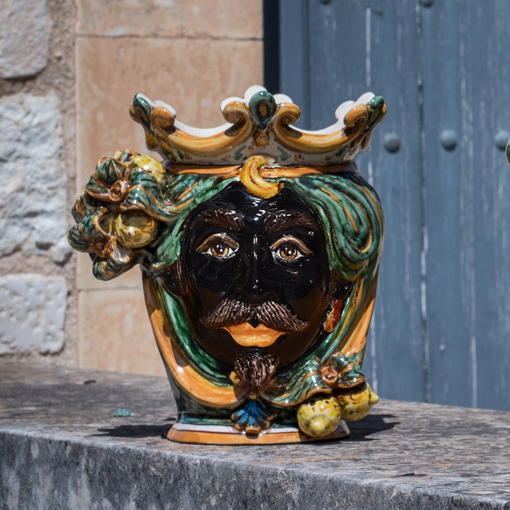 Testa h 25 limoni verde/arancio maschio moro - Ceramiche di Caltagirone Sofia