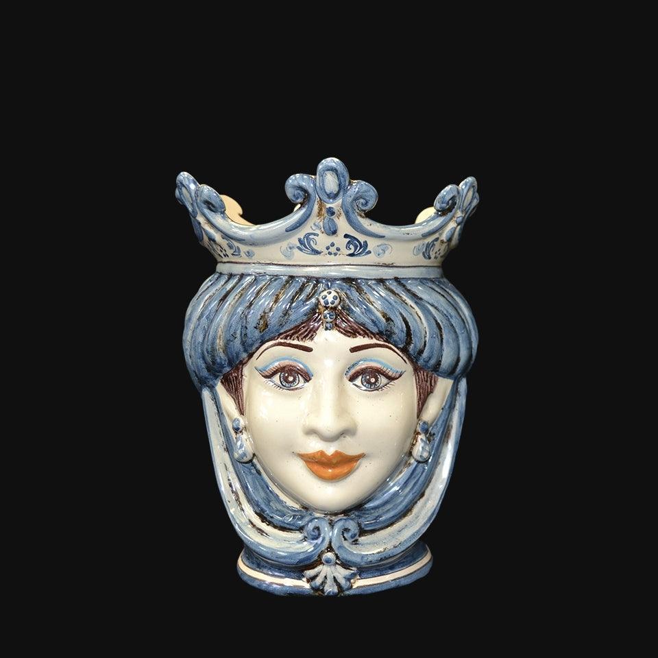 Ceramica di Caltagirone fatta a mano con volto regale e corona blu, arte tradizionale siciliana
