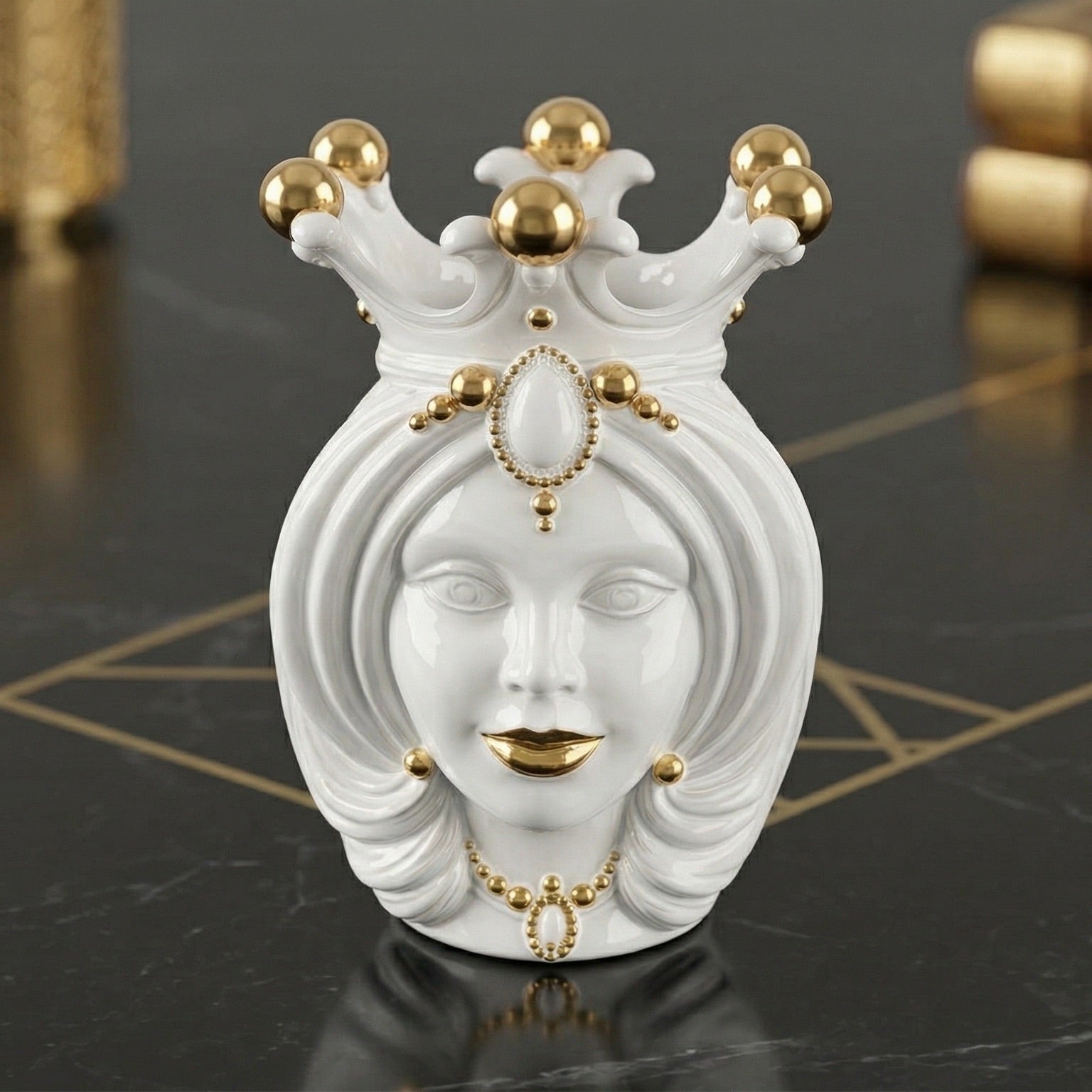 Testa h 38 white/gold s/espressione labbra oro femmina