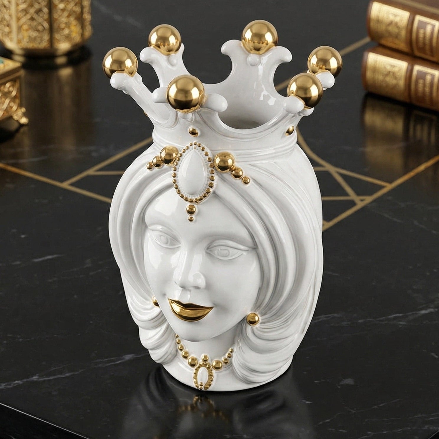 Testa h 38 white/gold s/espressione labbra oro femmina